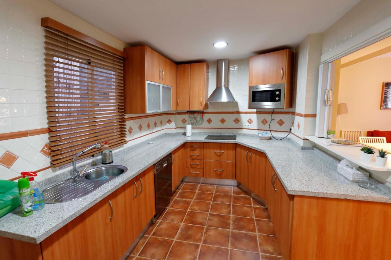 At The Center & Very Close To The Paseo Beach, With Double Garage, Renovated And Fully Equipped Apartment Almuñécar Exteriör bild